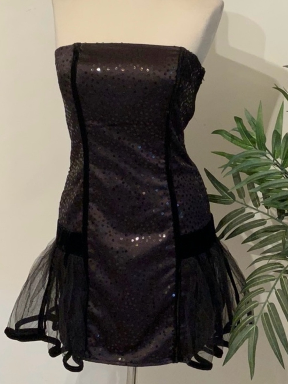 NWT BETSEY JOHNSON VINTAGE COCKTAIL DRESS 6